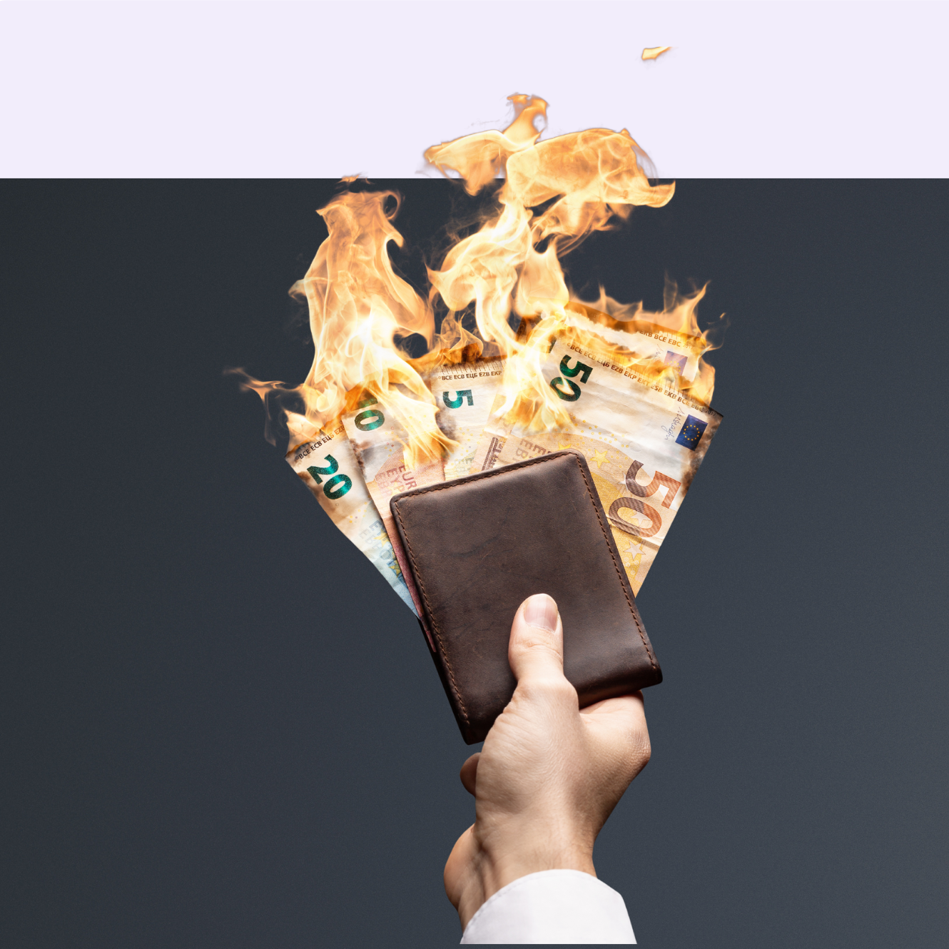 brandende portemonnee - advertentiebudget dat wordt verbrandt.